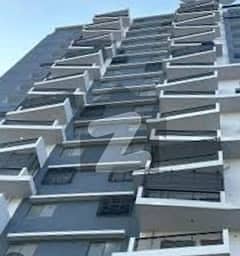 Flat Sized 900 Square Feet Is Available For rent In I. I. Chundrigar Road