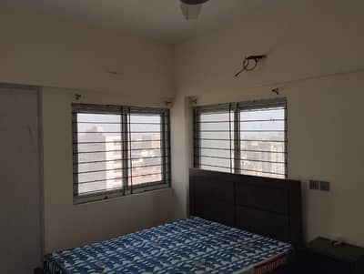 1500 Square Feet Spacious Flat Available In Clifton - Block 8 For rent
