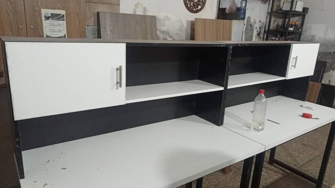 Study table / workstation 9