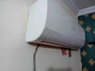 Haier DC Inverter AC Heat N Cool