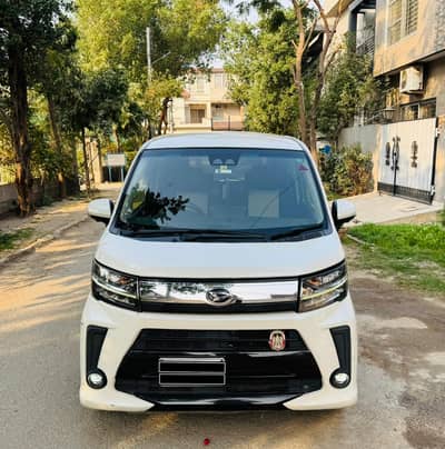 DAIHATSU MOVE CUSTOM X PEARL WHITE