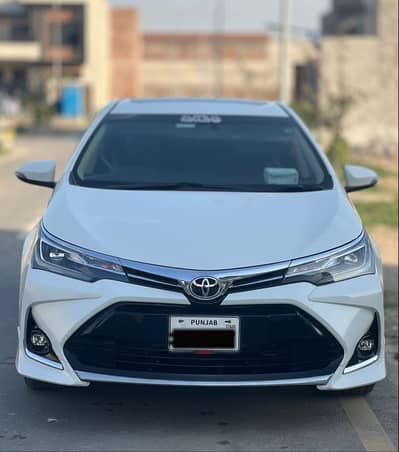 Toyota Corolla Altis Grande CVT-i 1.8 2020  Model