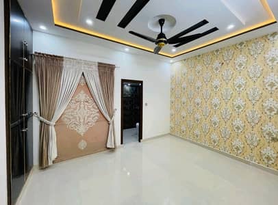 On Excellent Location House Sized 10 Marla Is Available For rent In Master City Housing Scheme