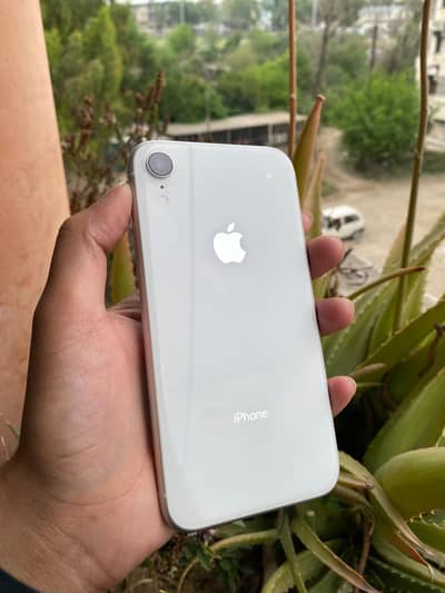 iphone XR 64 gb