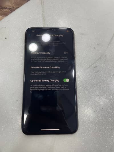 i phone xsmax icloud lock bipss hona walla ha 512 gb batry helth 80