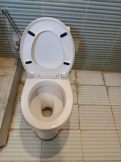 2nd FLOOR PORTION FOR RENT BACK SIDE LUMS DHA LAHORE CANTT