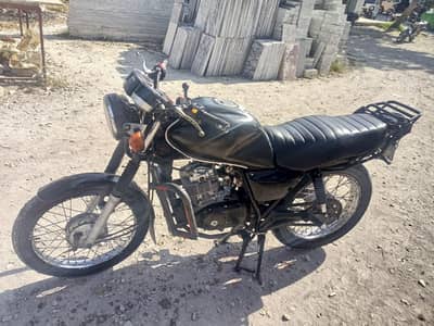 Suzuki gs 150