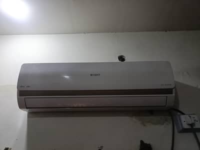 orient Ultron series 1.5 ton urgent sale