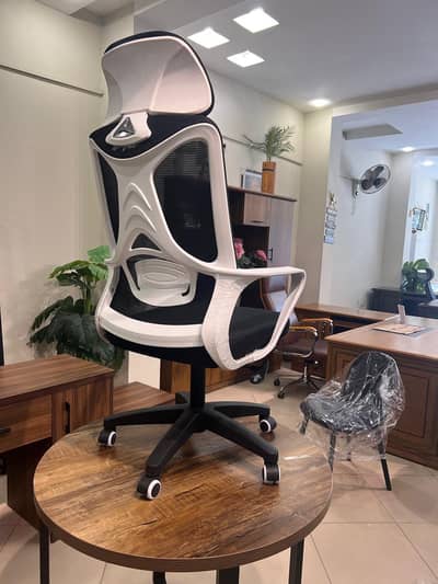 Revolving Chair / Computer Chair / Study / Gaming / Executive Chair