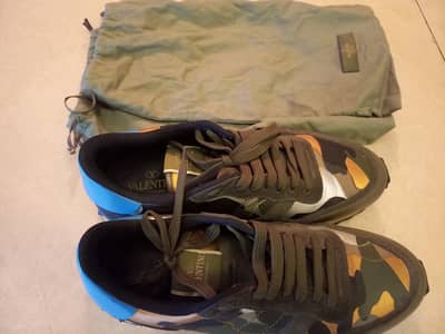 Like New Valentino Joggers 200% Original