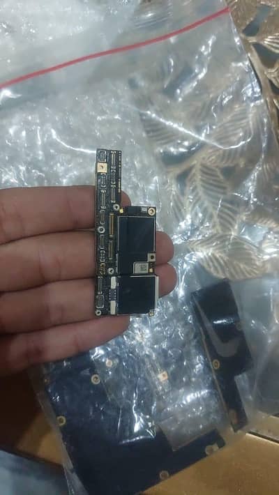 i phone x 64gb motherbaord avaible hai