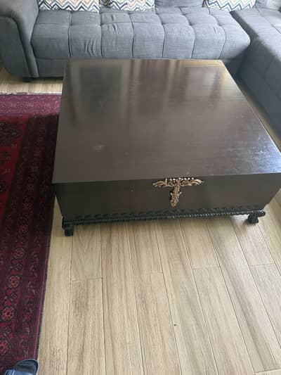 Square central table , round coffee table and white side