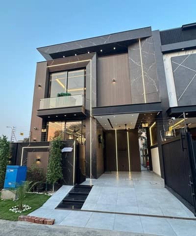 5 Marla Lavish Bungalow For Rent In DHA Phase 9 Town Lahore