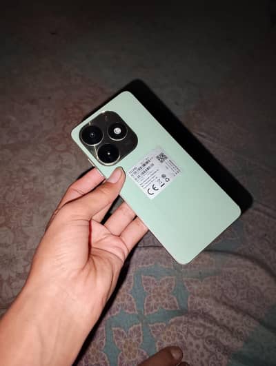 urgent sell final 17k no box no charger 03142077711