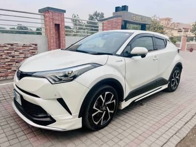 Toyota C-HR 2017 Urgent sell