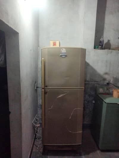 Haier Fridge Medium large