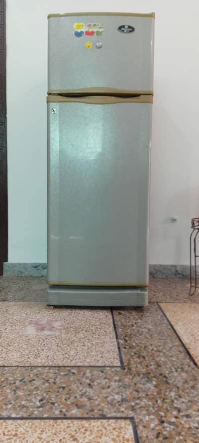 (small size fridge) argent sale no problem in fridge