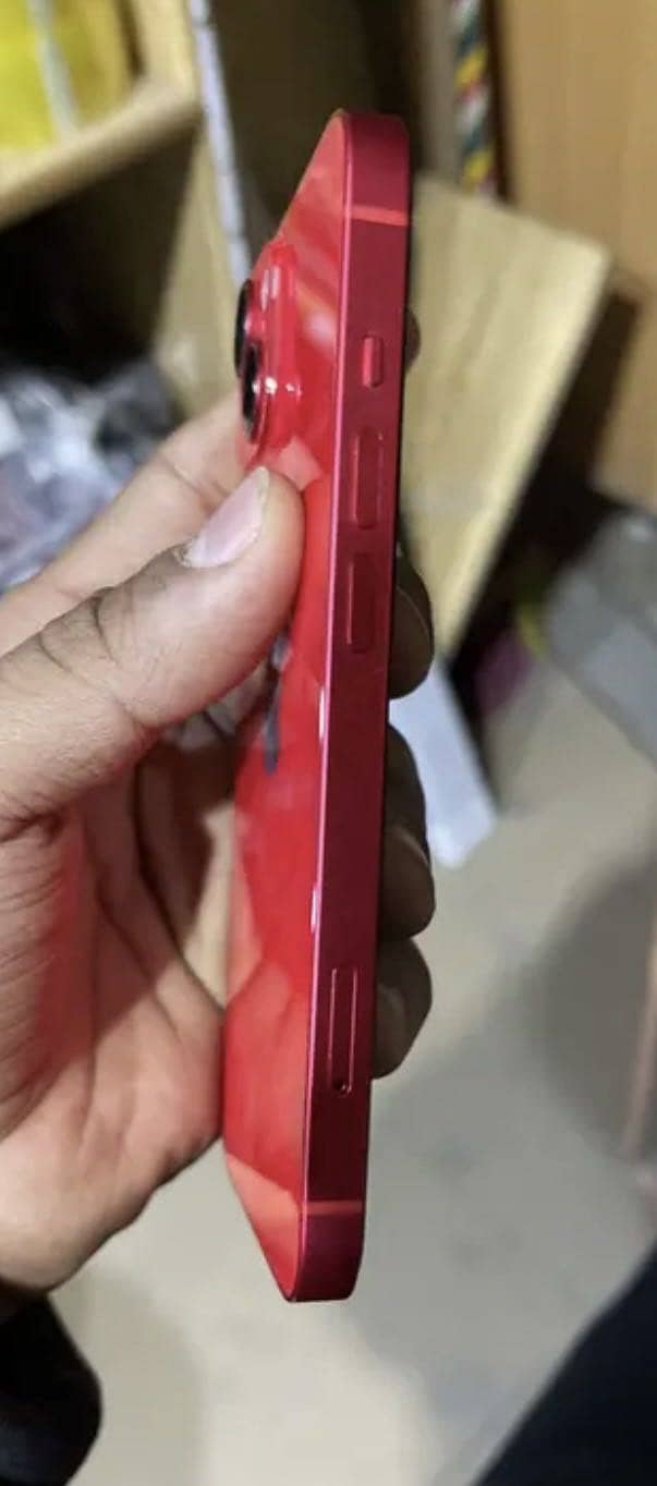iPhone 14 4