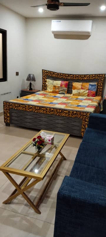 furnished flat brand new available for rent Daily & Weekly & Monthly in park view city Lahore