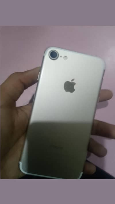 iphone 7 argent sell panel  new lagaga tot gya hai
