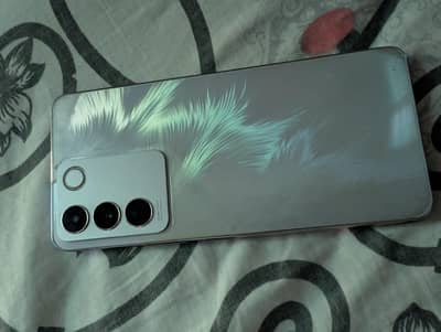 vivo v27e  lunch condition