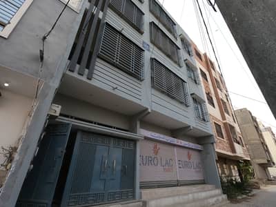 Prime Location 1500 Square Feet Flat In Pilibhit Cooperative Housing Society Is Best Option
