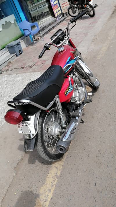 Honda CG 125 2024 model-17500 KM driven