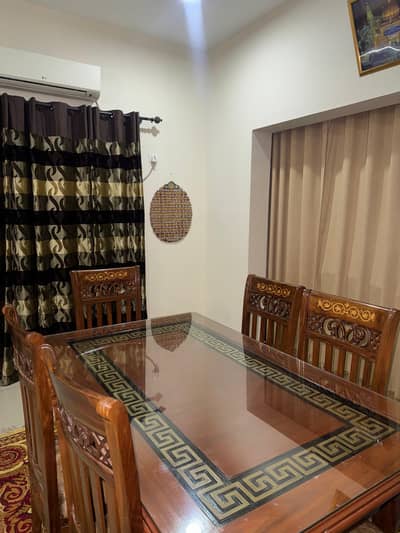 Versace 6 seater dining table in Sheesham wooof