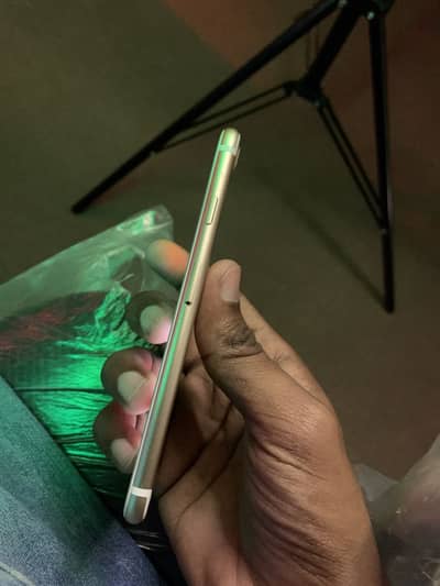 iphone 7 128gb non pta 10 by 10 condition