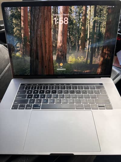 Apple MacBook Pro 15” 2019 | i9 | 32GB RAM | 512GB SSD | Retina