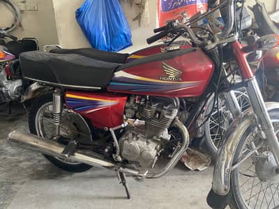 Hondacg 125 2005 model available