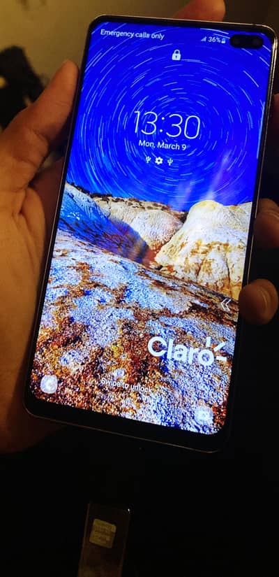 S10 plus DUAL pta approved 512gb with box(03107508300)whtsapp