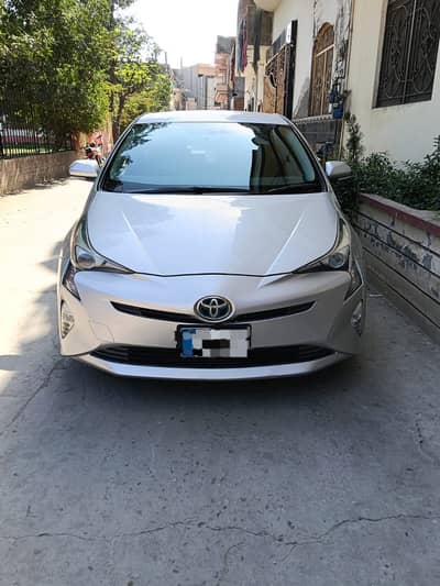 Toyota prius 2017.20. 21
