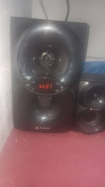 AUDIONIC MEGA50