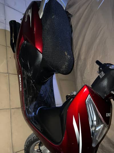United 100cc mehroon