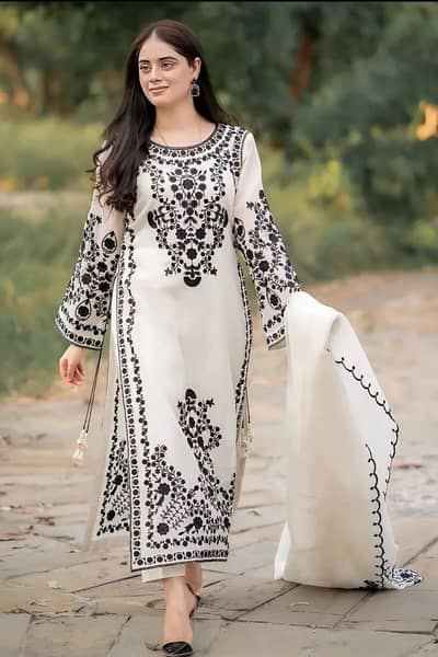 Agha Noor Premium Embroidered Summer/Eid Collection