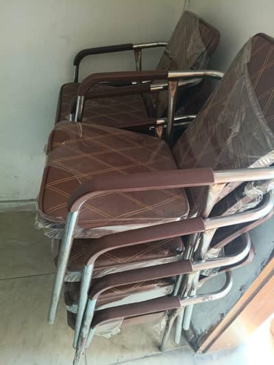 Office Chair and Table