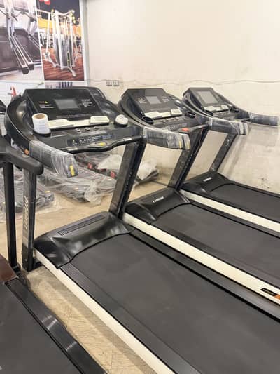 Treadmill / Elliptical / Exercise bike / Homegym / New Massage chair