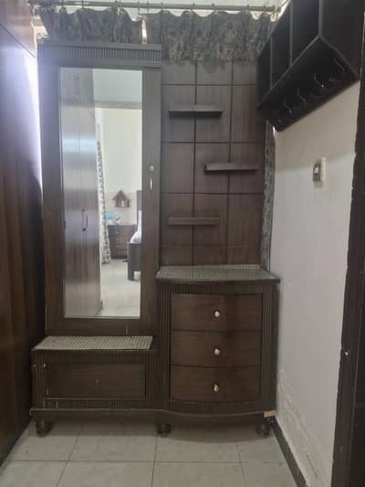 Dressing table For sale