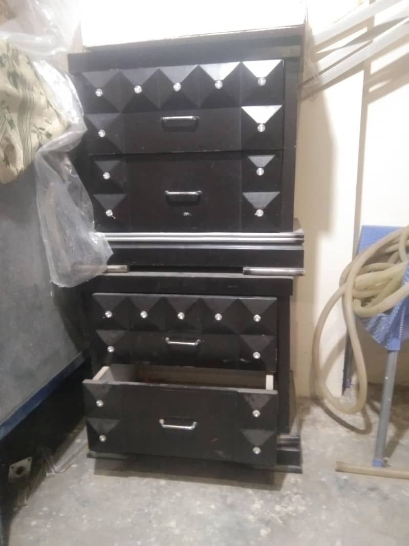 bed set complete two side table and dressing 5