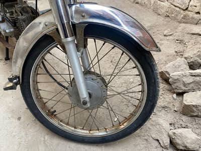 Honda bike 16 model 70 cc