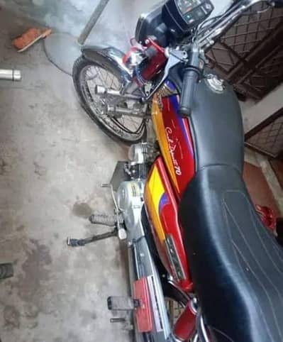 Honda bike 70 CD motorcycle 2005 model 03,,42,,86,,52,,5,,31