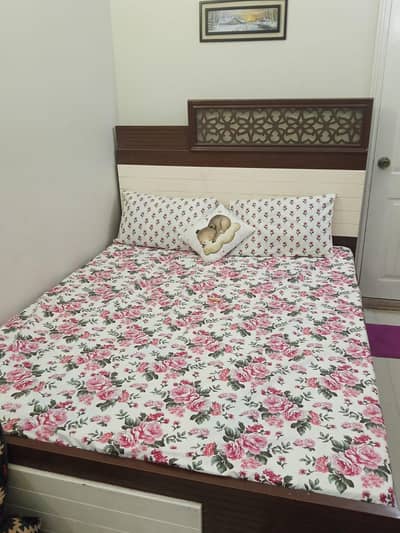 Bed, mattress, wardobes & chair Good condition