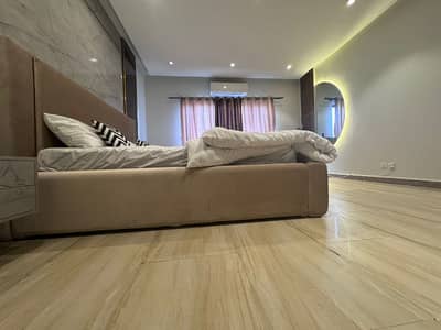 1 Bed Luxurious Fully Furnished Apartment For Rent