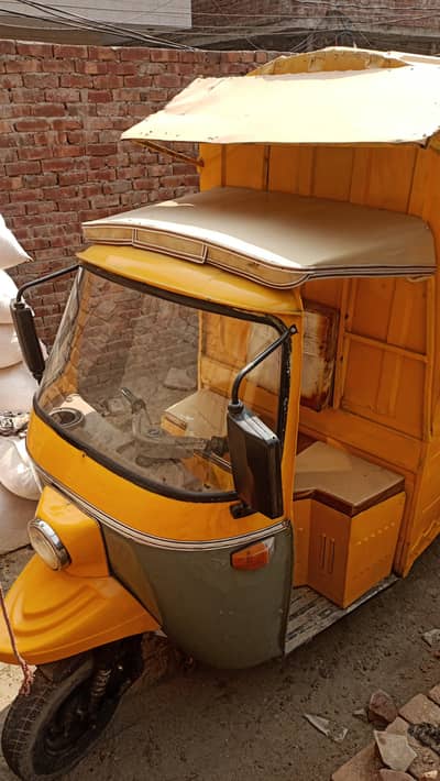 Rozgar Auto Loader Rikshaw