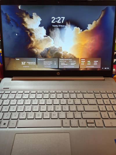 HP Core i5 11th Gen 8 / 1 TB