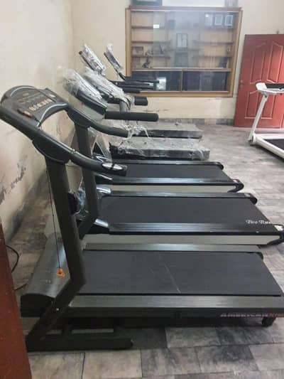 Treadmill / Jogging Machine / Exercise machine / Gym equipment