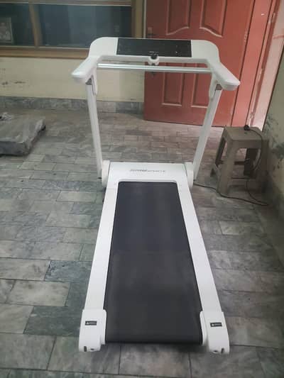 Treadmill / Jogging Machine / Exercise machine / Gym equipment