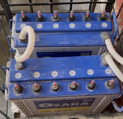 Urgent sale of a pair of two Tall tabular 2500