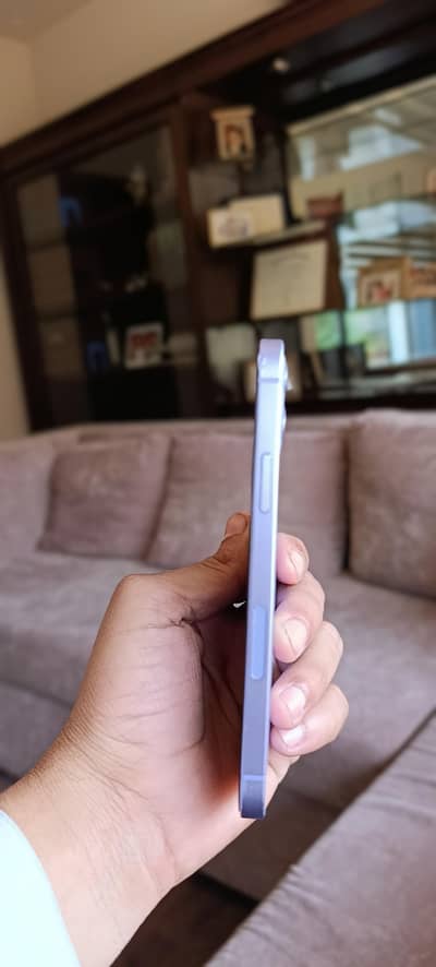 I phone 12/ 64jb / pta approved/condition 10/9 / urgent sale